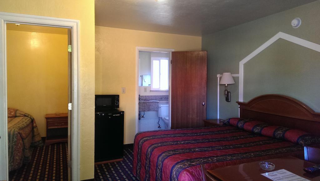 El Dorado Motel Питсбърг Стая снимка